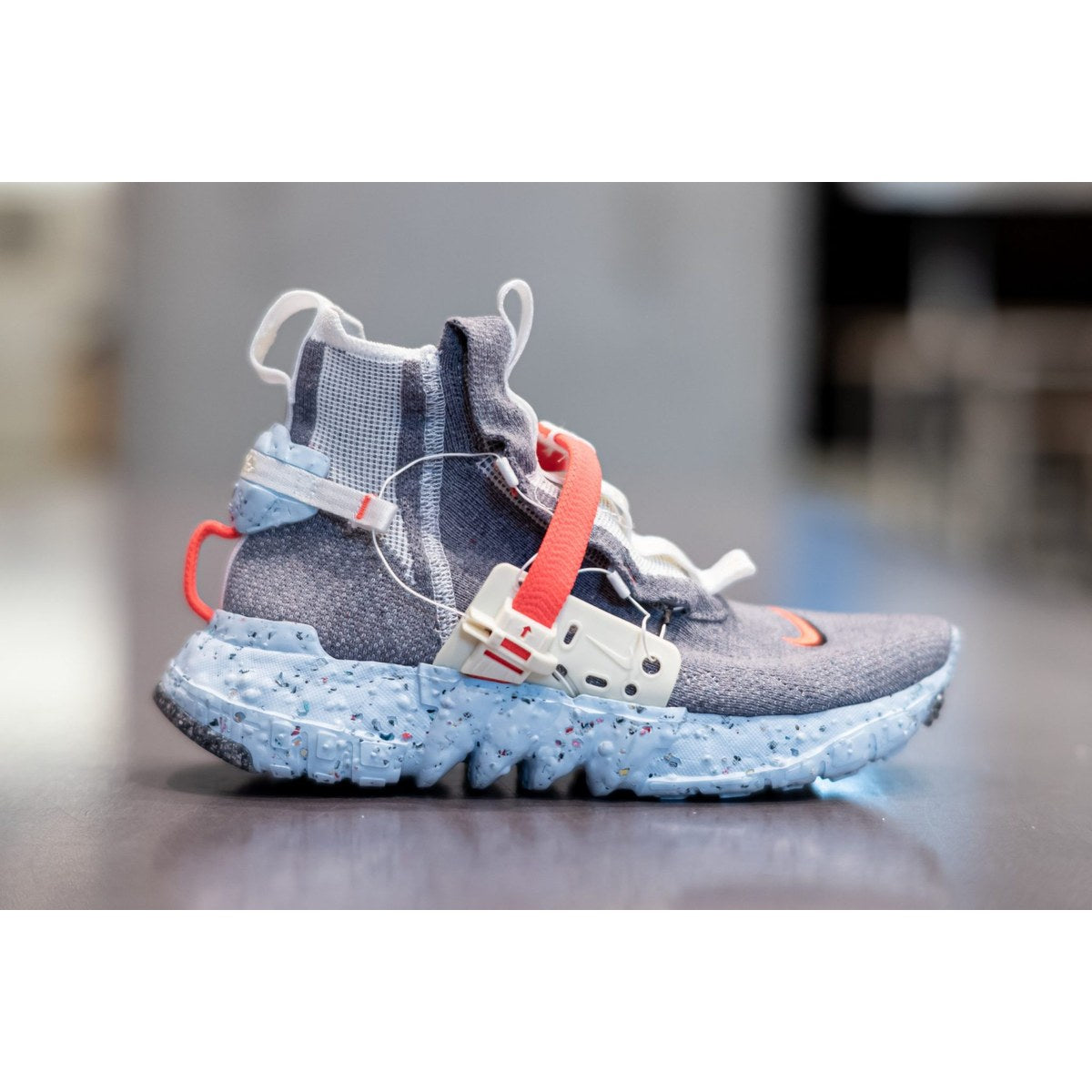 NIKE ZAPATILLA NIKE W NIKE SPACE HIPPIE 04 7,5 - foto 3