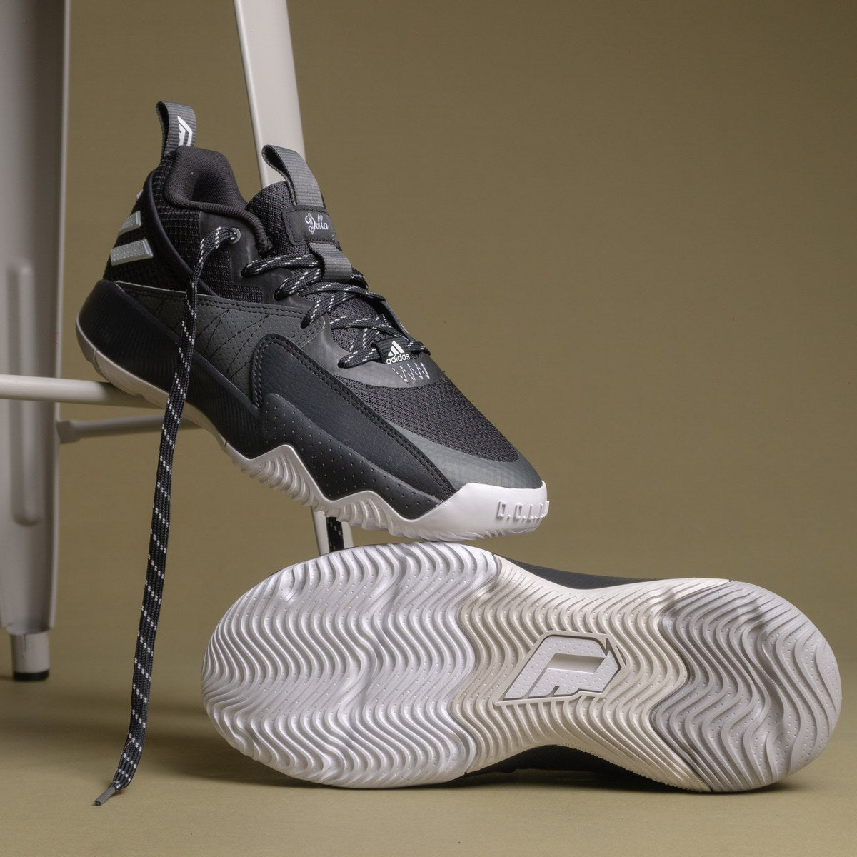 ADIDAS ZAPATILLA ADIDAS DAME CERTIFIED 9,5 - foto 3