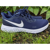 NIKE REVOLUTION 8