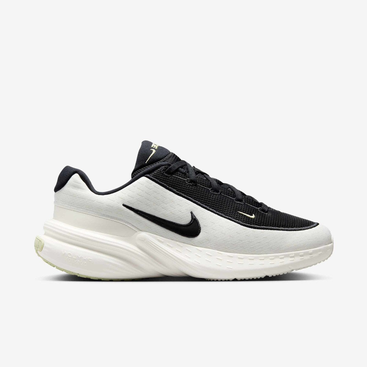 NIKE UPLIFT SC