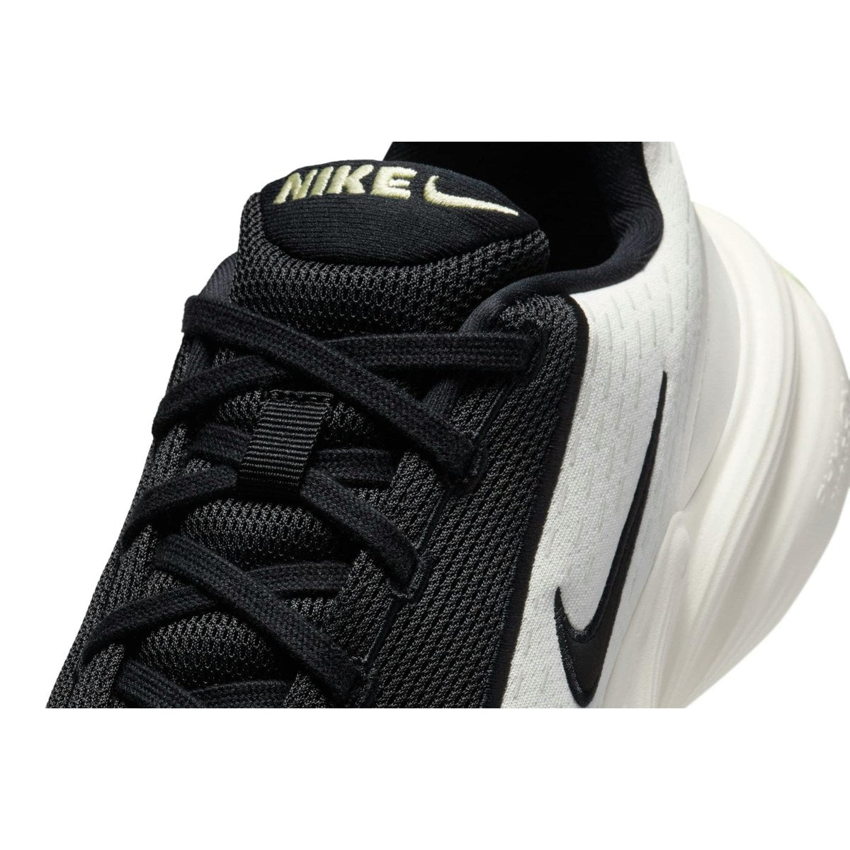 NIKE UPLIFT SC - foto 2