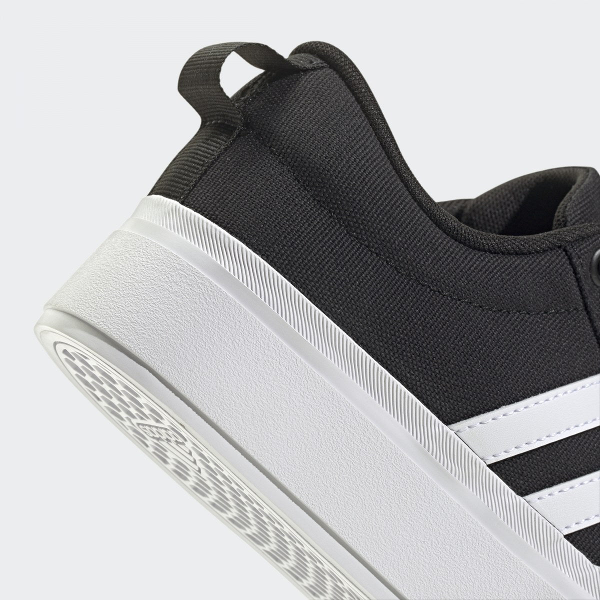 ADIDAS BRAVADA 2.0 PLATFORM - foto 3