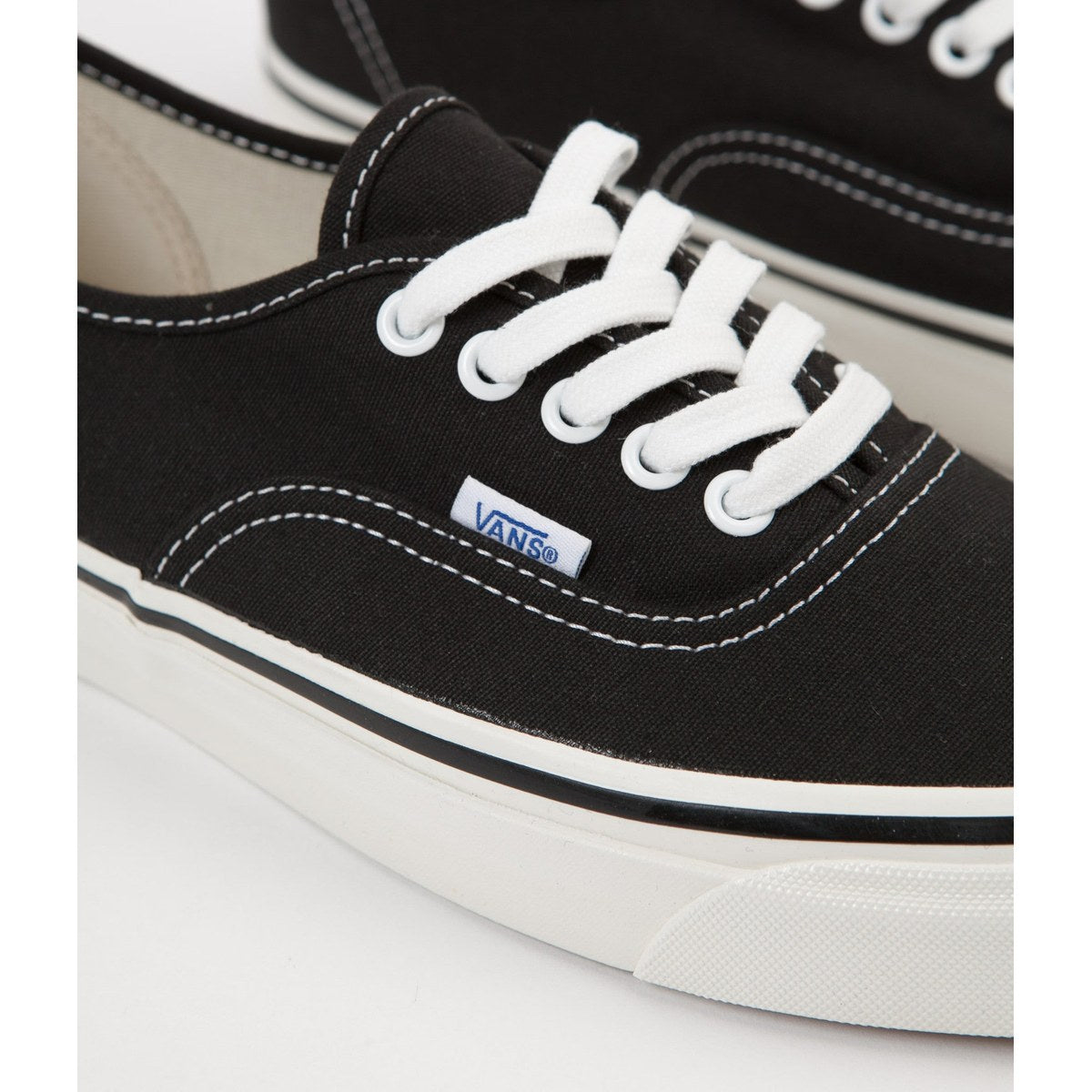 VANS ZAPATILLA VANS AUTHENTIC 9,5 - foto 3